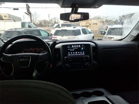 Used 2018 GMC Sierra 1500 SLE image 12