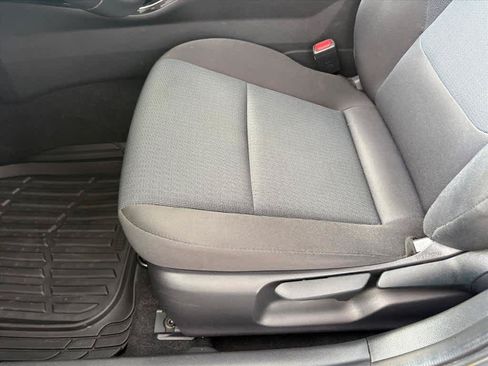 Used 2024 Toyota Prius LE FWD image 23