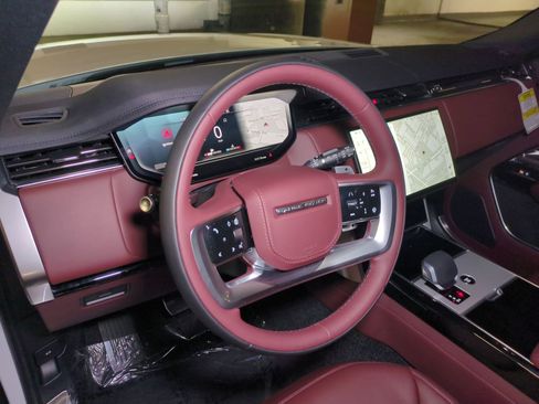 New 2026 Land Rover Range Rover SE AWD/4WD image 17