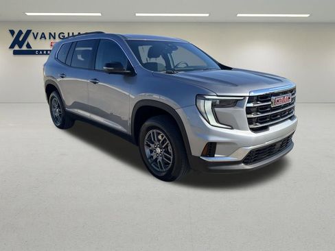 Used 2025 GMC Acadia Elevation image 9