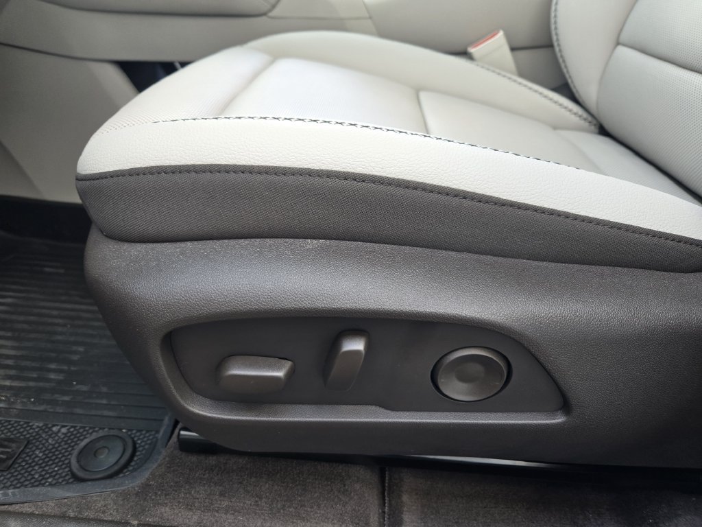 New 2027 GMC Terrain Denali w/ LPO, Floor Liner Package AWD/4WD image 22