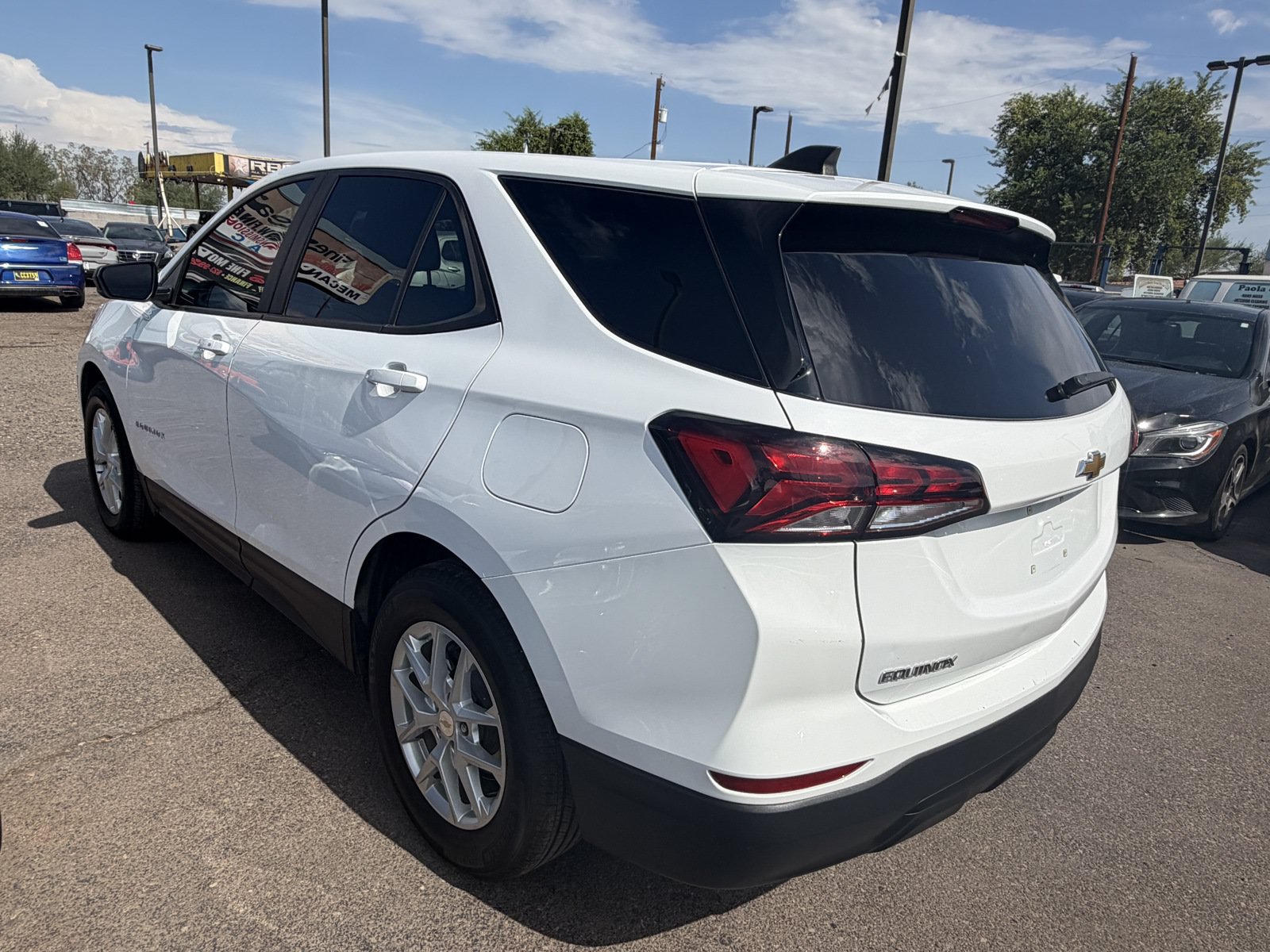 Used 2023 Chevrolet Equinox LS w/ LS Convenience Package FWD image 5