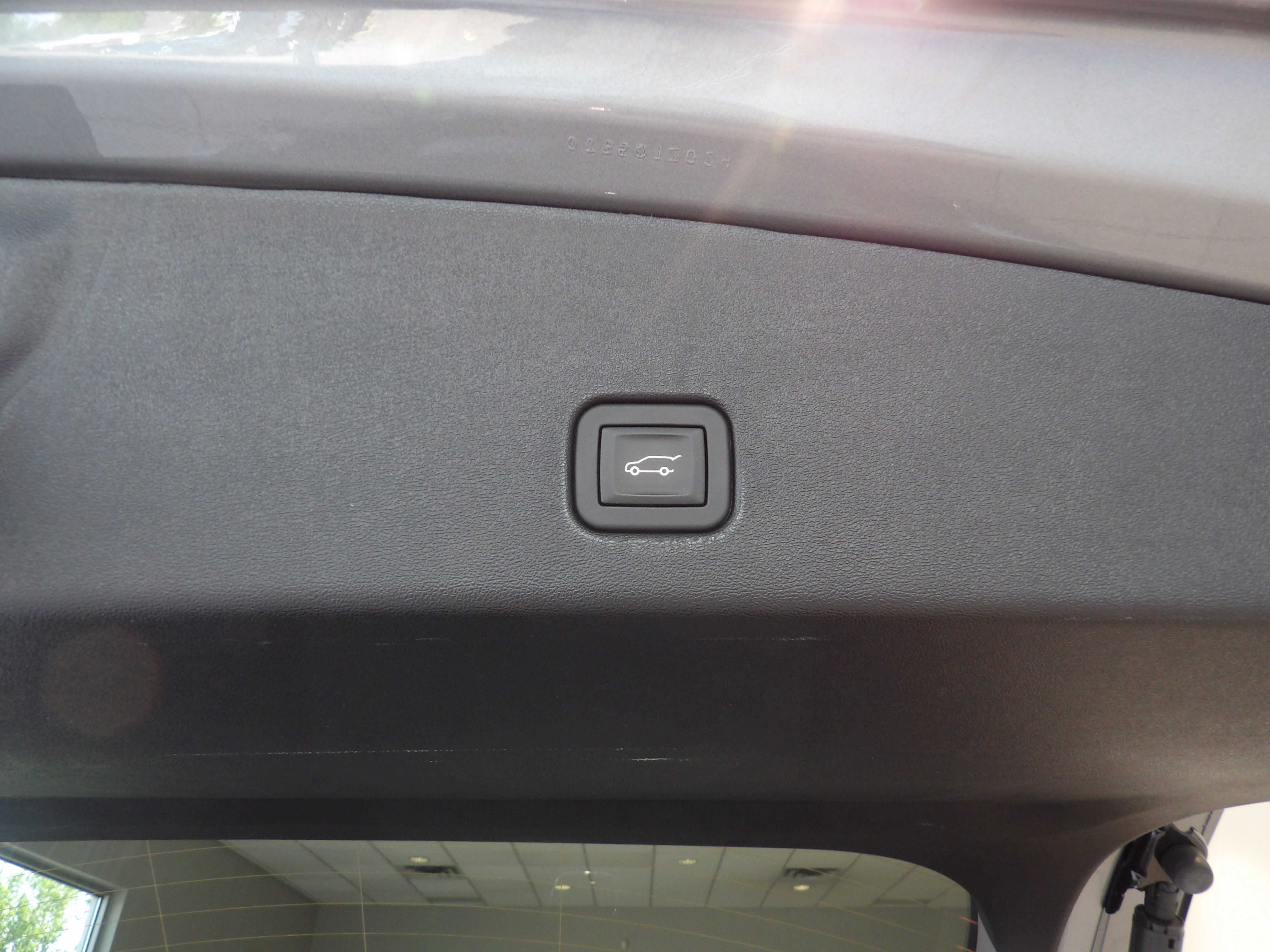 Used 2025 Cadillac Optiq Sport 1 AWD/4WD image 19