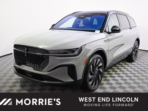 New 2026 Lincoln Nautilus Reserve w/ Jet Appearance Package image 1