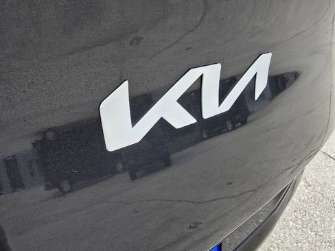 Used 2024 Kia Sportage SX image 7