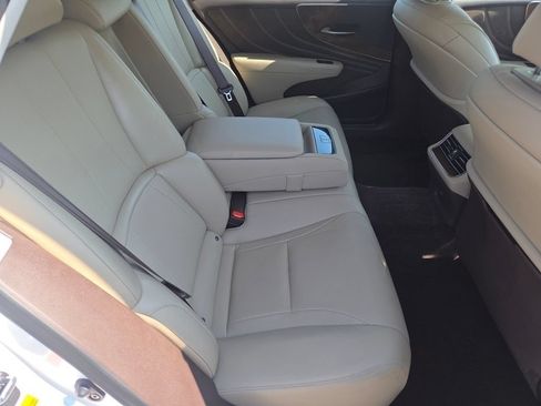 Used 2018 Lexus LS 500 AWD image 5