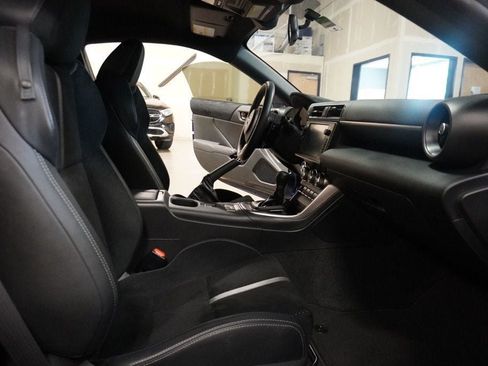 Used 2023 Toyota GR86 Premium RWD image 11