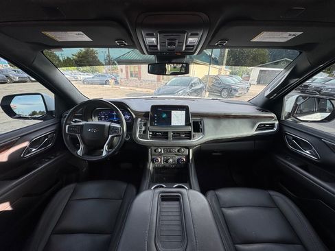 Used 2023 Chevrolet Tahoe Z71 w/ Luxury Package AWD/4WD image 11