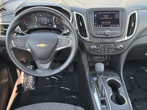 Used 2024 Chevrolet Equinox LT FWD image 23