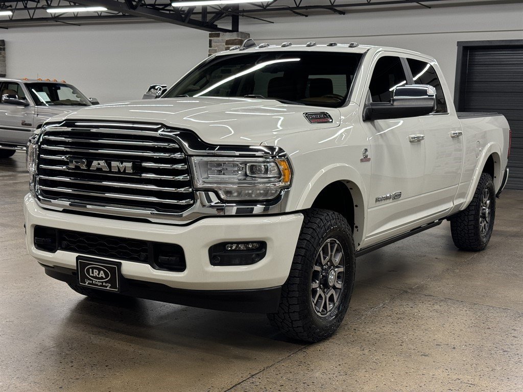 Used 2022 RAM 2500 Limited AWD/4WD image 3