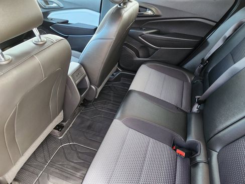 Used 2025 Chevrolet Trax LT w/ Driver Confidence Package image 9