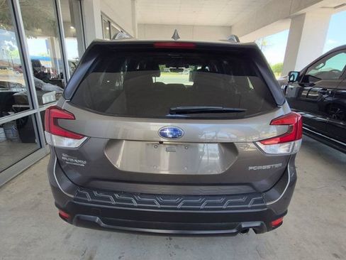 Used 2021 Subaru Forester Limited AWD/4WD image 6