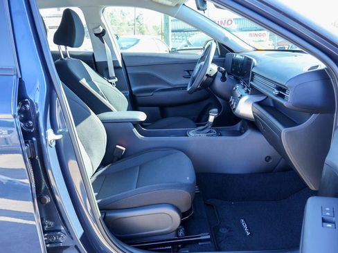 New 2026 Hyundai Kona SE image 8