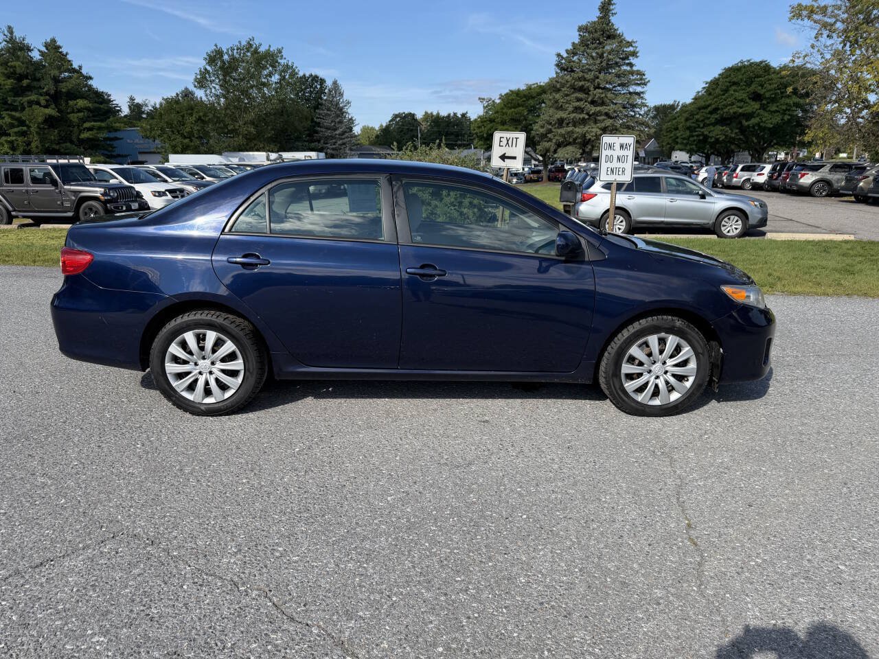 Used 2012 Toyota Corolla LE FWD image 6