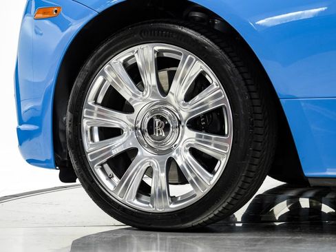 Used 2021 Rolls-Royce Dawn RWD image 62