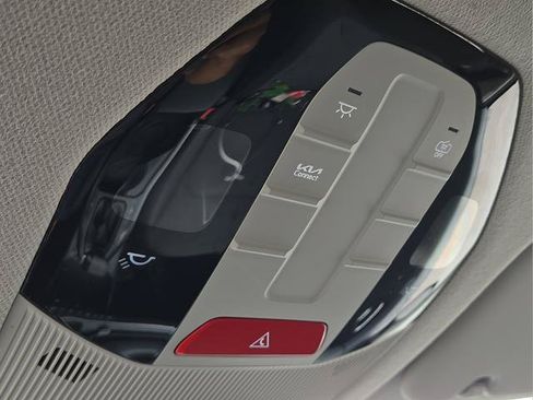 Used 2025 Kia K4 FWD image 12