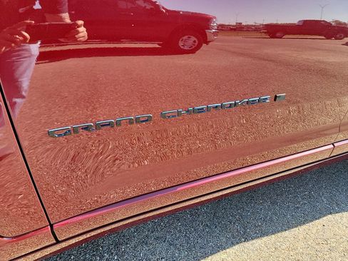 New 2025 Jeep Grand Cherokee Limited 4xe AWD/4WD image 5