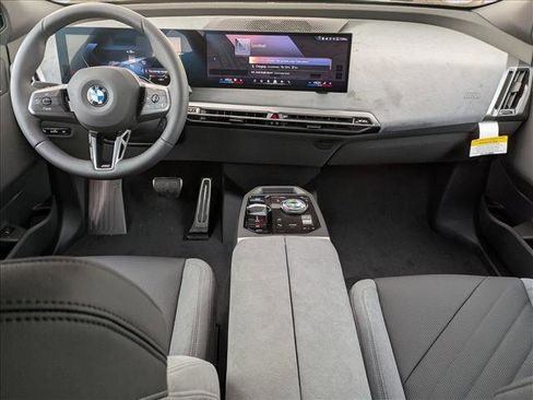 New 2026 BMW iX xDrive60 image 16