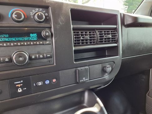 Used 2024 Chevrolet Express 2500 w/ Driver Convenience Package image 12