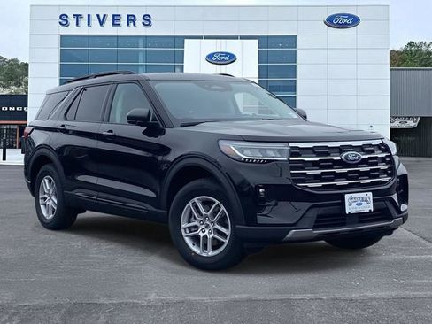 New 2026 Ford Explorer Active w/ Active Comfort Package RWD image 1