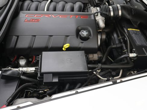 Used 2005 Chevrolet Corvette Convertible w/ Preferred Equipment Group RWD image 14