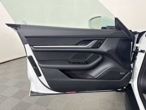 New 2026 Porsche Taycan AWD/4WD image 19