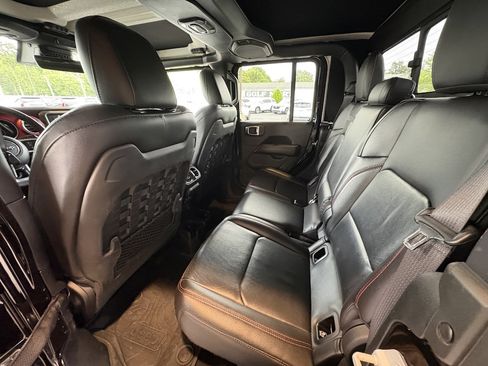 Used 2020 Jeep Gladiator Rubicon AWD/4WD image 23