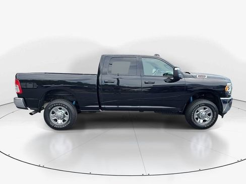 Used 2023 RAM 2500 Tradesman AWD/4WD image 2