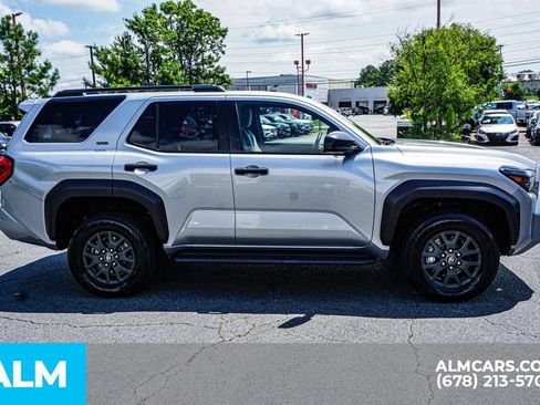 Used 2025 Toyota 4Runner SR5 RWD image 9