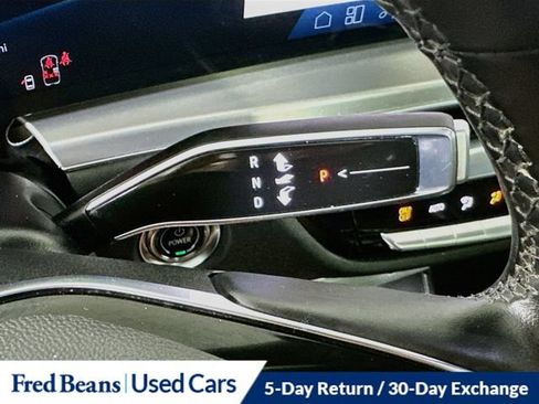 Used 2024 Cadillac Lyriq Luxury AWD/4WD image 23