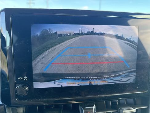 Used 2023 Toyota Corolla LE image 8