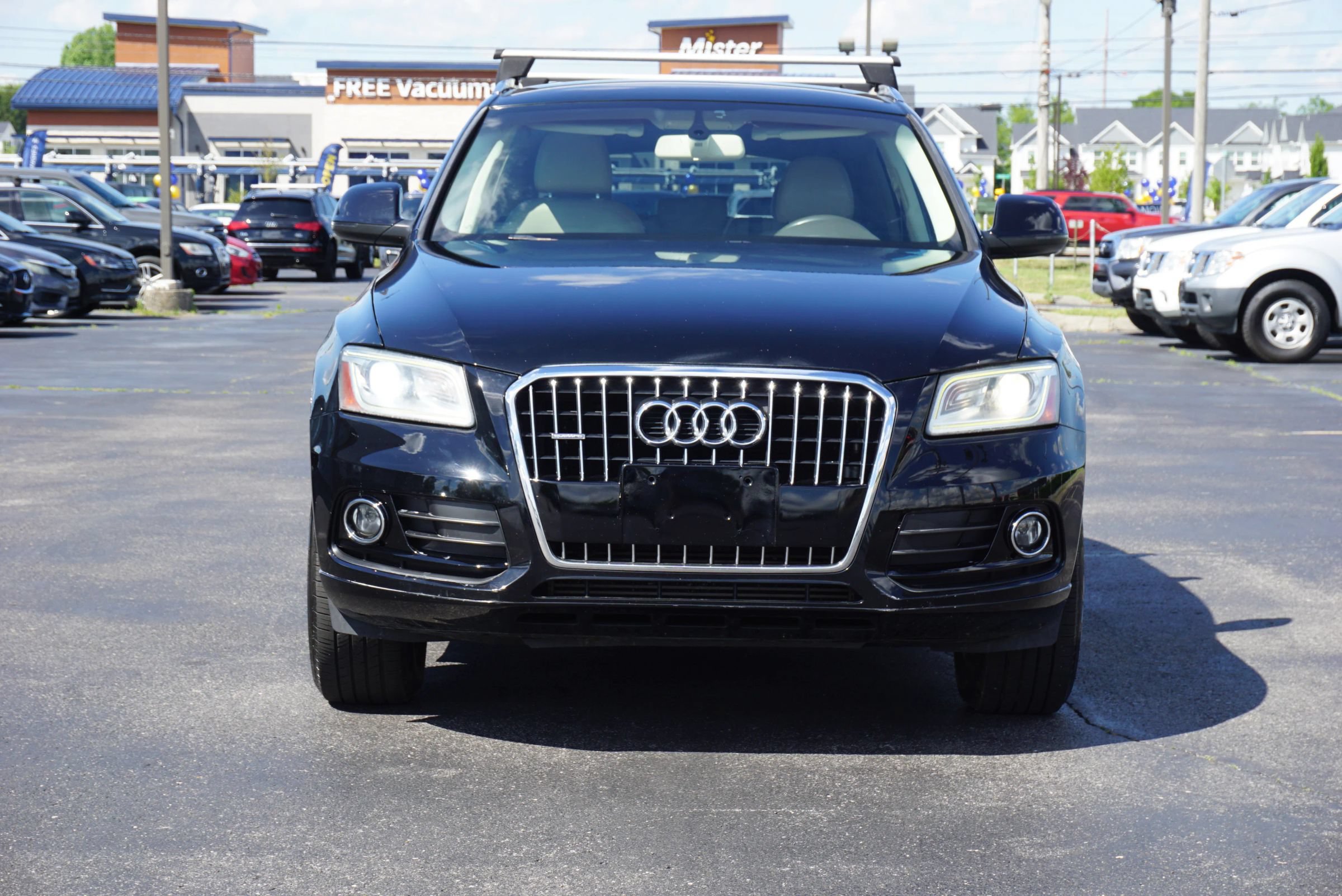 Used 2013 Audi Q5 2.0T Premium w/ Convenience Pkg AWD/4WD image 2
