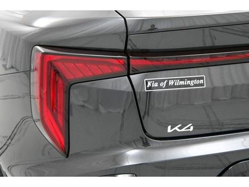 New 2025 Kia K4 GT-Line image 10