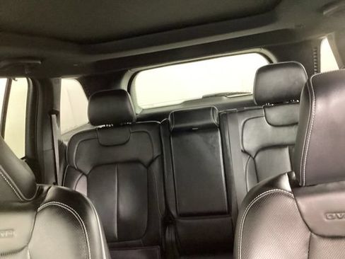Used 2025 Jeep Grand Cherokee Overland w/ Adv Protech Group III AWD/4WD image 27