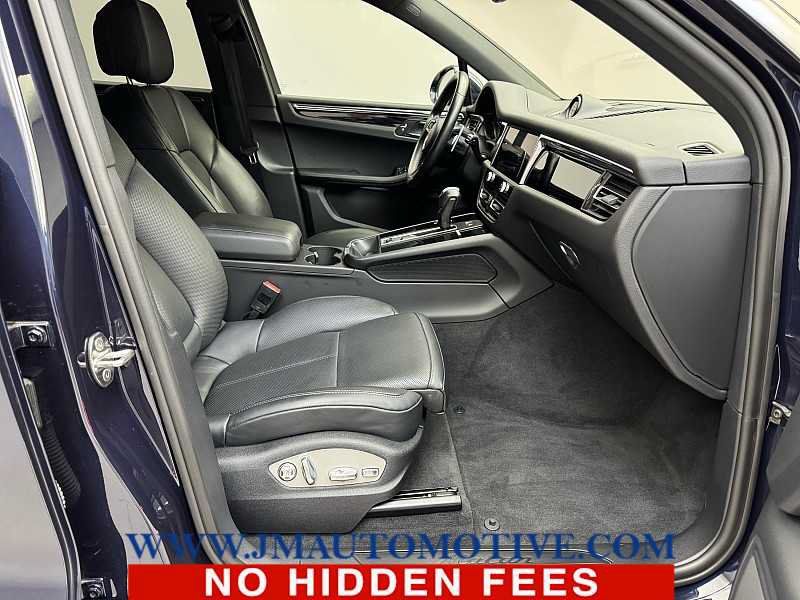 Used 2023 Porsche Macan AWD/4WD image 20