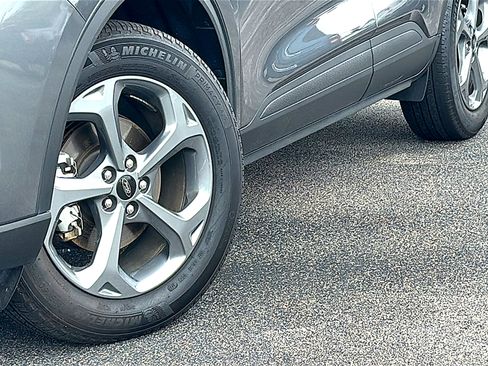 Used 2025 Ford Escape ST-Line AWD/4WD image 3