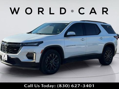 Used 2023 Chevrolet Traverse RS FWD image 7