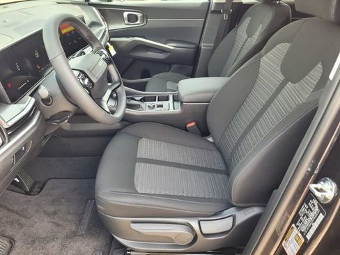 New 2026 Kia Sorento LX FWD image 7