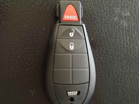 Used 2022 RAM 1500 Tradesman w/ Chrome Plus Package image 32