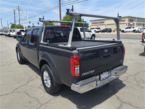 Used 2014 Nissan Frontier SV RWD image 15