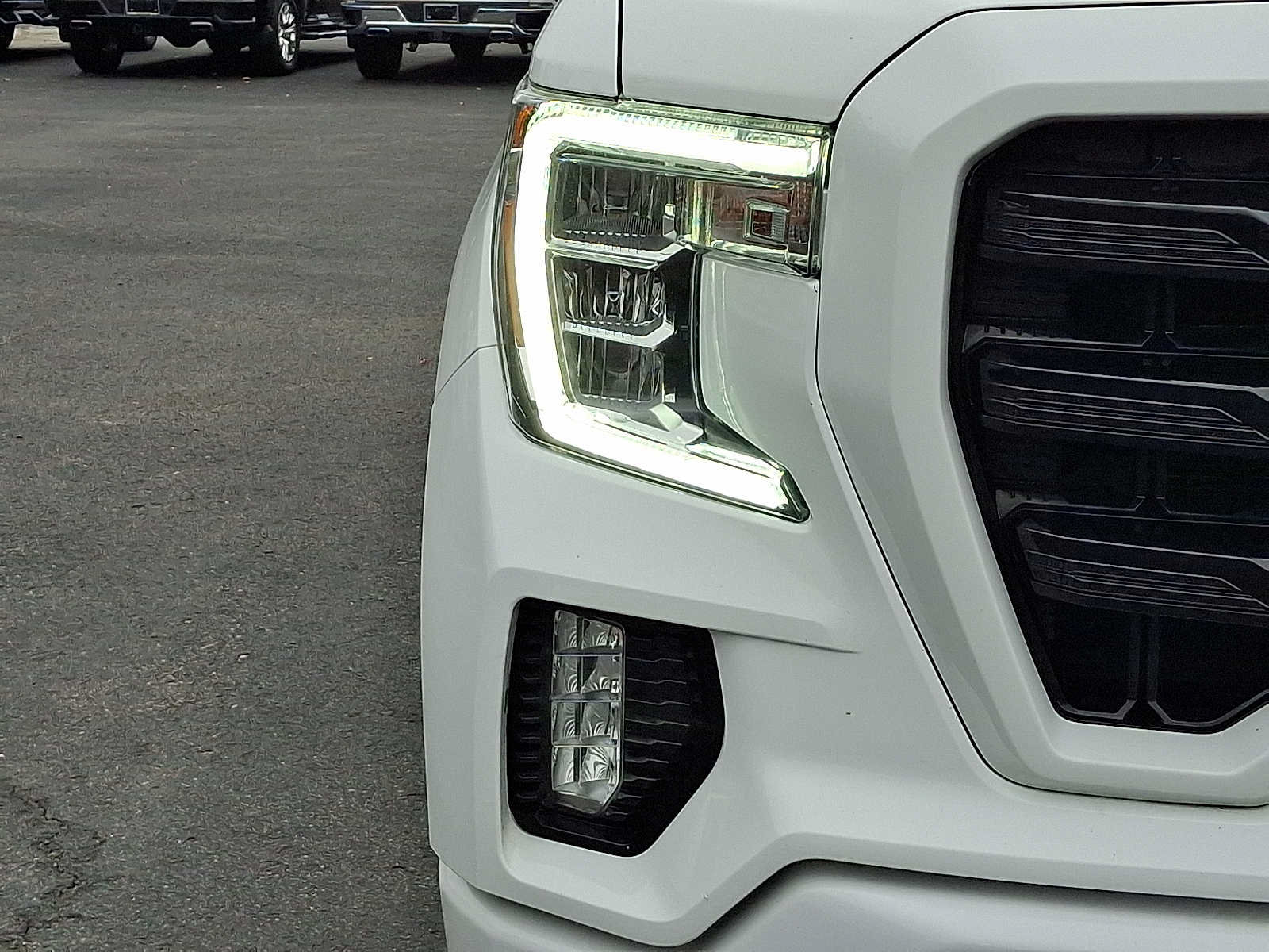 Used 2021 GMC Sierra 1500 Elevation w/ Preferred Package AWD/4WD image 9