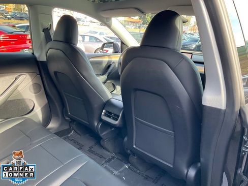 Used 2024 Tesla Model Y Long Range AWD/4WD image 64