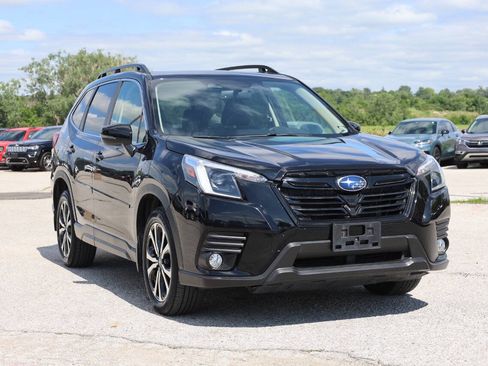 Used 2022 Subaru Forester Limited AWD/4WD image 4