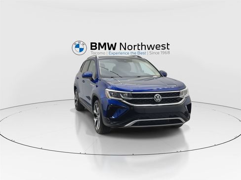 Used 2023 Volkswagen Taos SEL AWD/4WD image 7