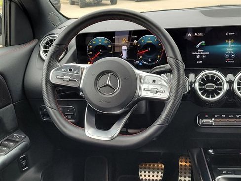 Certified 2023 Mercedes-Benz GLA 250 image 29