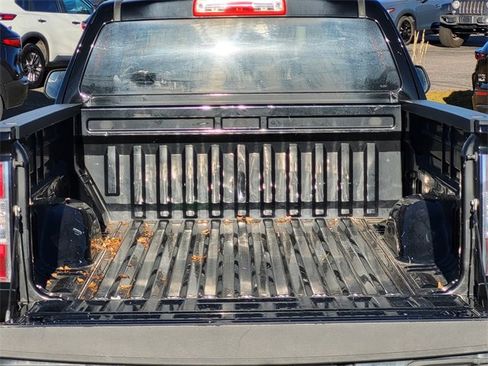 Used 2016 GMC Canyon SLE image 20