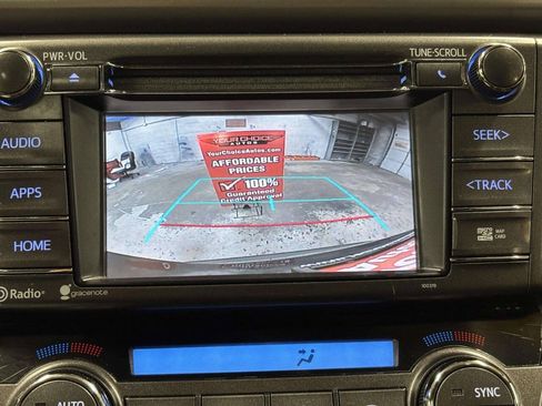 Used 2015 Toyota RAV4 Limited AWD/4WD image 24