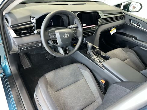 New 2026 Toyota Camry LE w/ Convenience Package FWD image 12