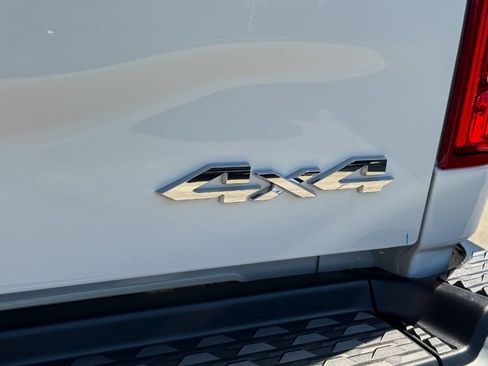 Used 2024 RAM 2500 Laramie w/ Safety Group AWD/4WD image 19