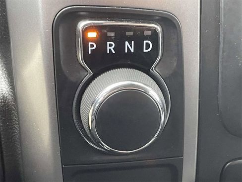 Used 2024 RAM 1500 Classic SLT image 27